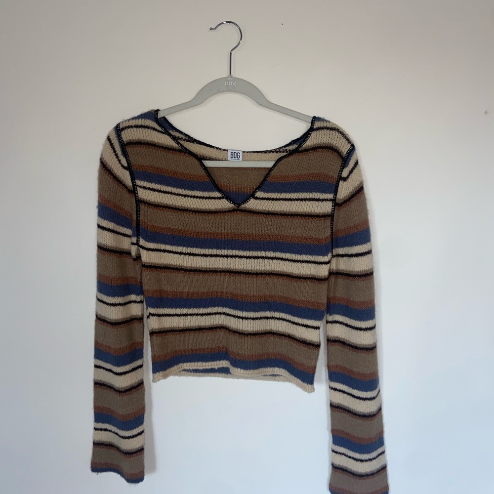 uo sweater